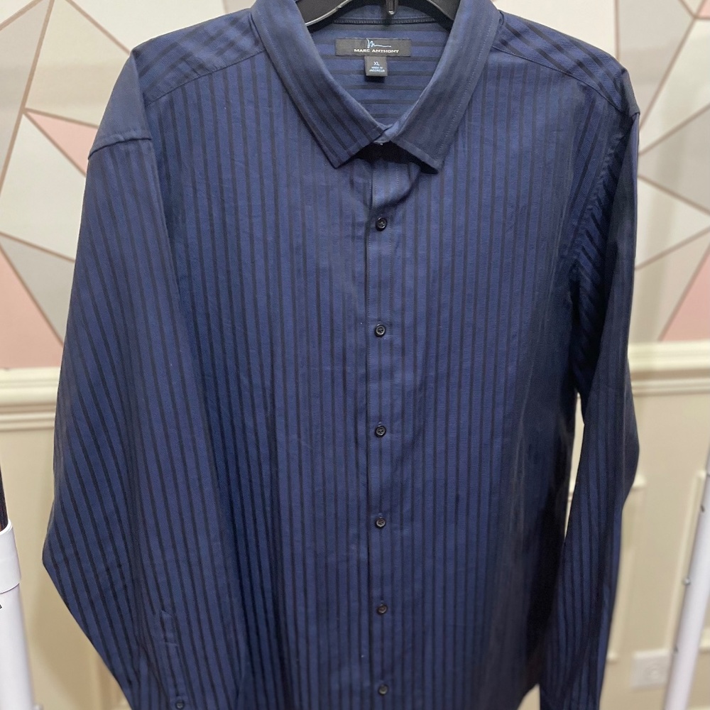 Marc Anthony Cotton Slim Fit, Size XL, 17 in Navy/ BlackPinstripe Long Sleeve